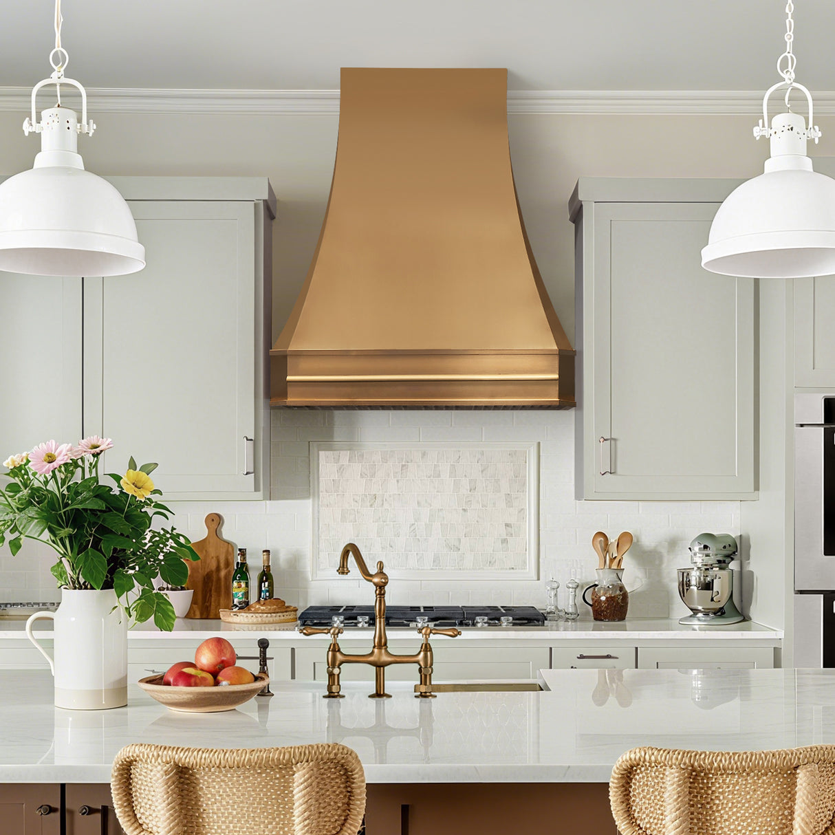 USA Curved Brass Range Hood for Modern Kitchens URHB-03