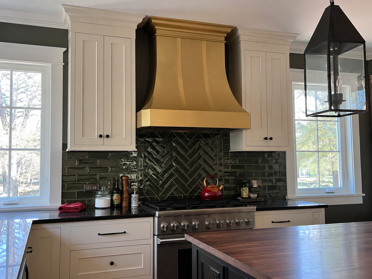 USA Designer Handcraft Brass Range Hood with Brass Straps URHB-67