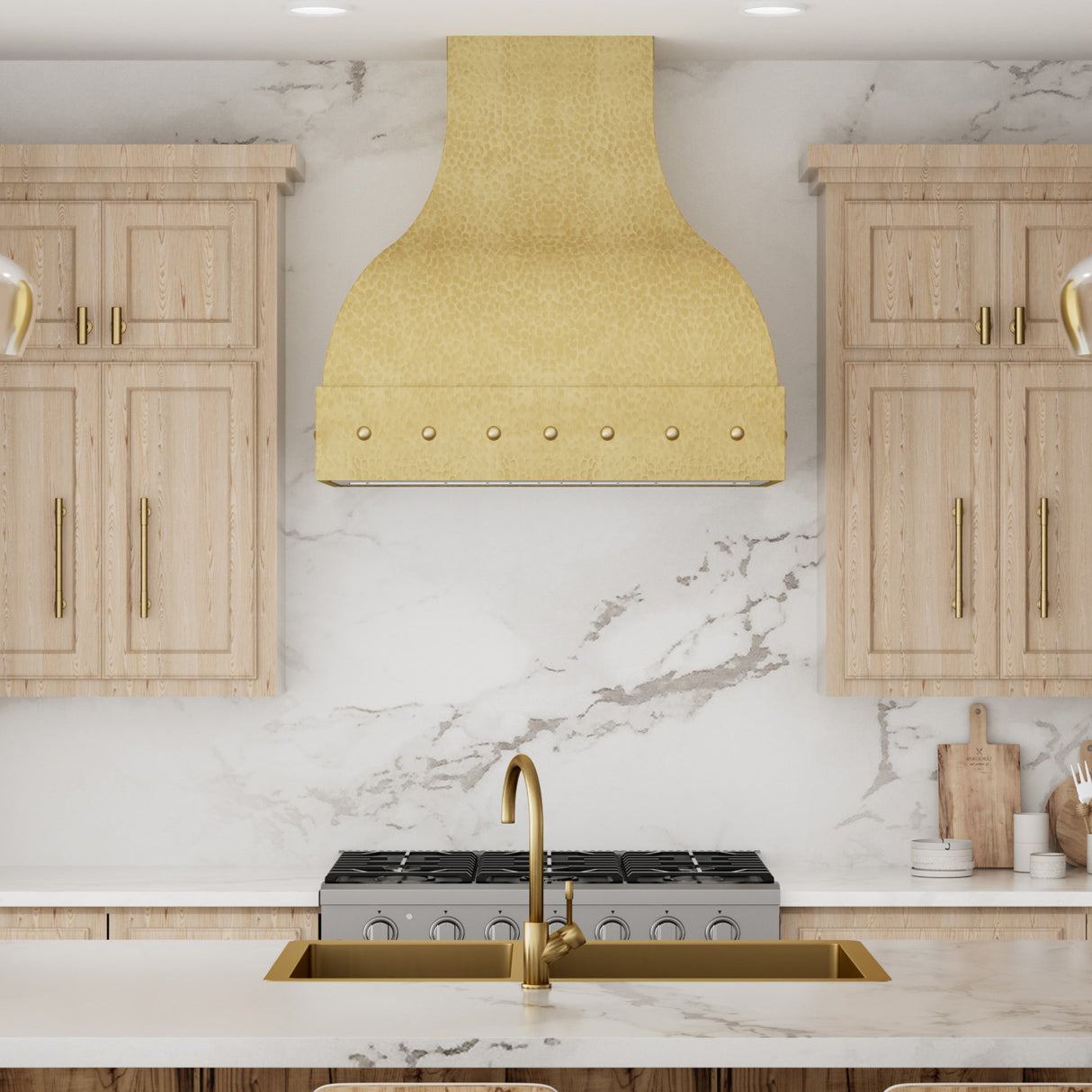 USA Luxury Bell Shaped Brass Vent Hood with Soft Hammered Texture URHB-60
