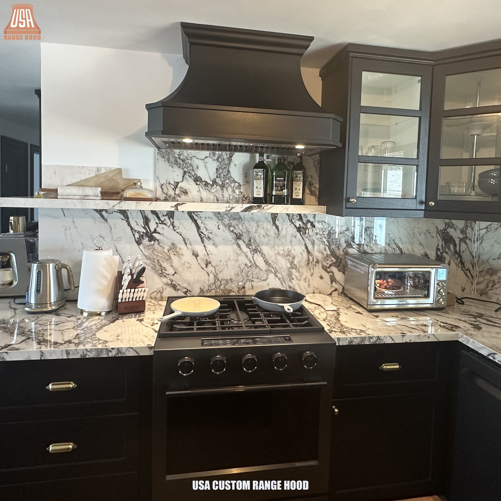 The Quiet Sophistication of a Matte Black Kitchen Hood