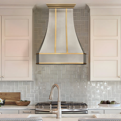 Kitchen Styles That Perfectly Suit a Curved Range Hood