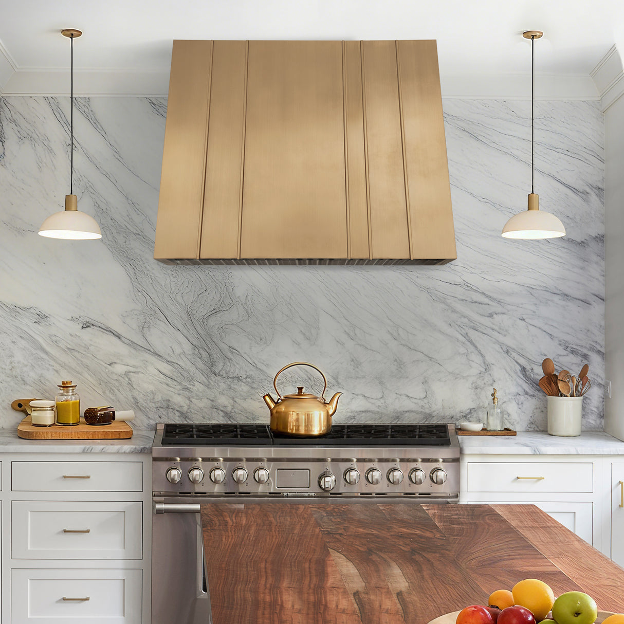 USA Custom Brass Kitchen Hood with Curved Shape URHB-21-Custom Brass Range Hood > Luxury Metal Hood > High-End Kitchen Vent Hood-USA Range Hood