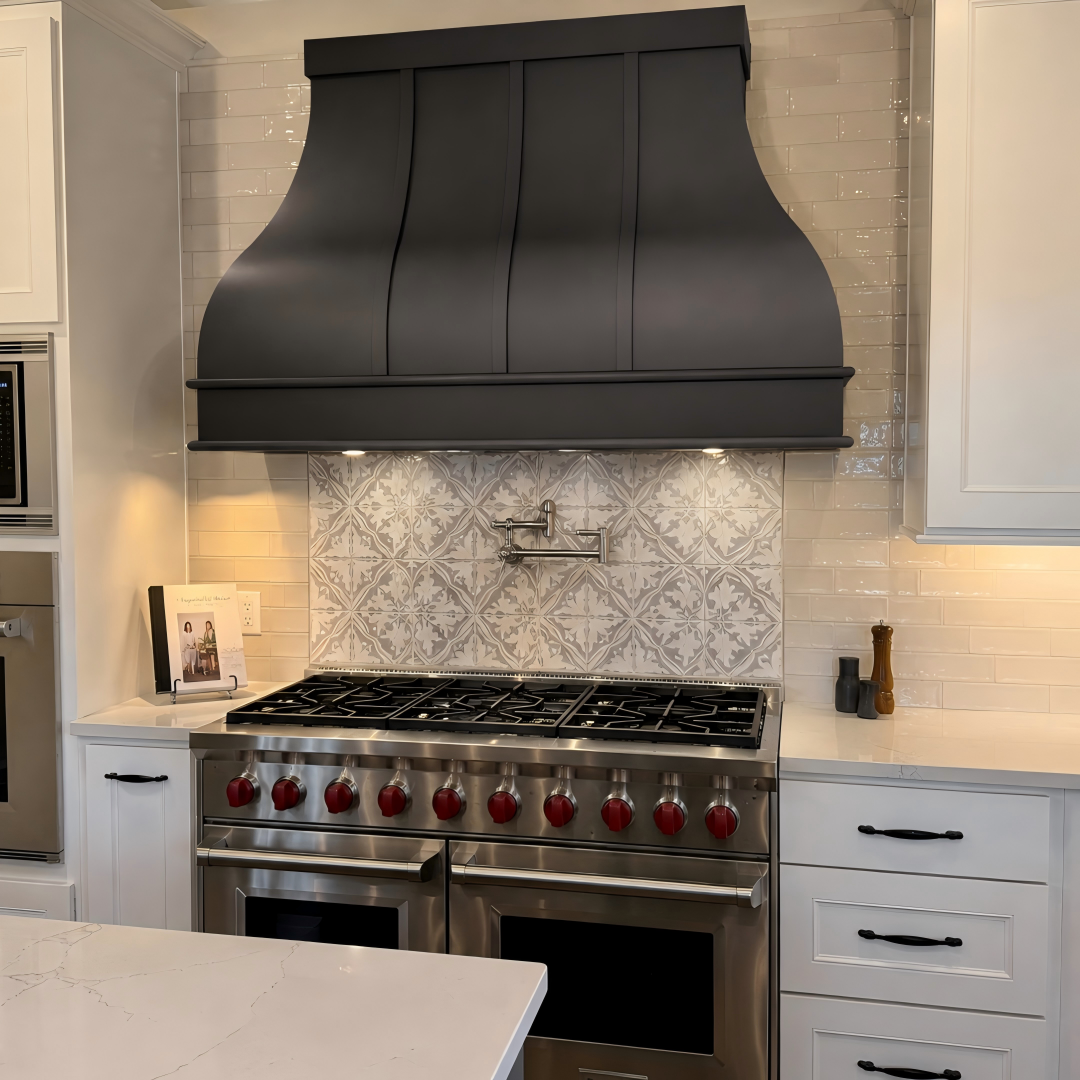 USA Black Minimal Stainless Steel Vent Hood with Custom Bell Shaped URHS-237