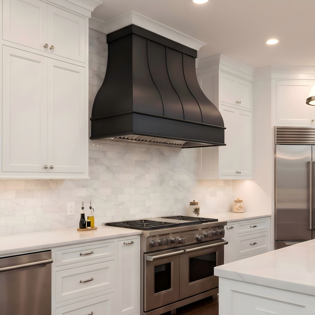 USA Black Minimal Stainless Steel Vent Hood with Custom Bell Shaped URHS-237