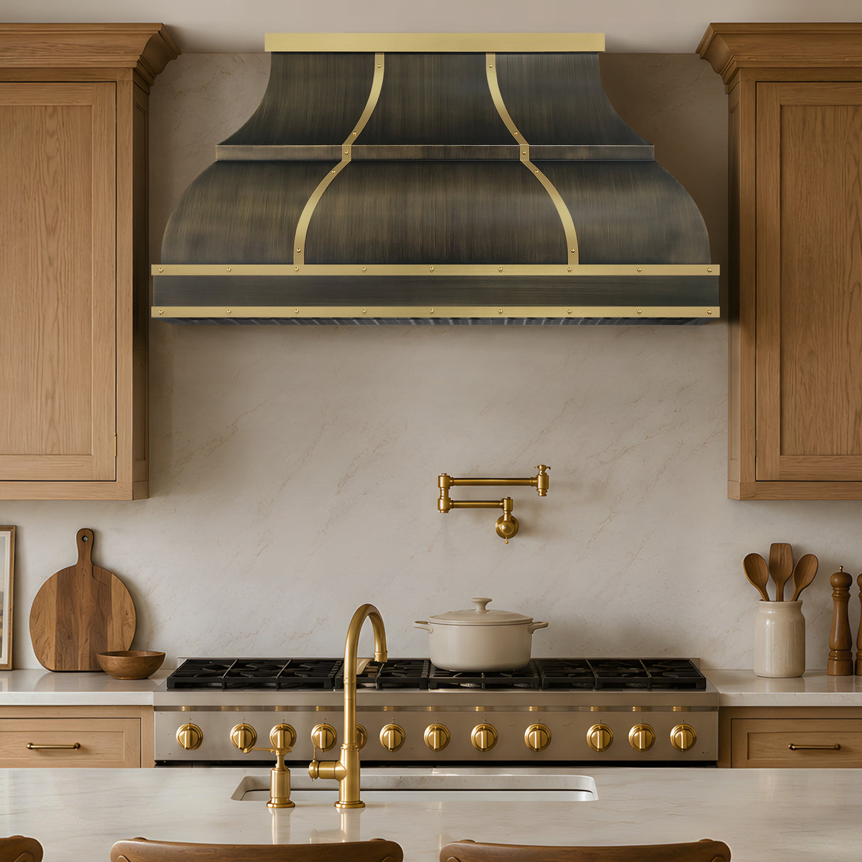 USA Classic Antique Handcrafted Brass Range Hood URHB-142