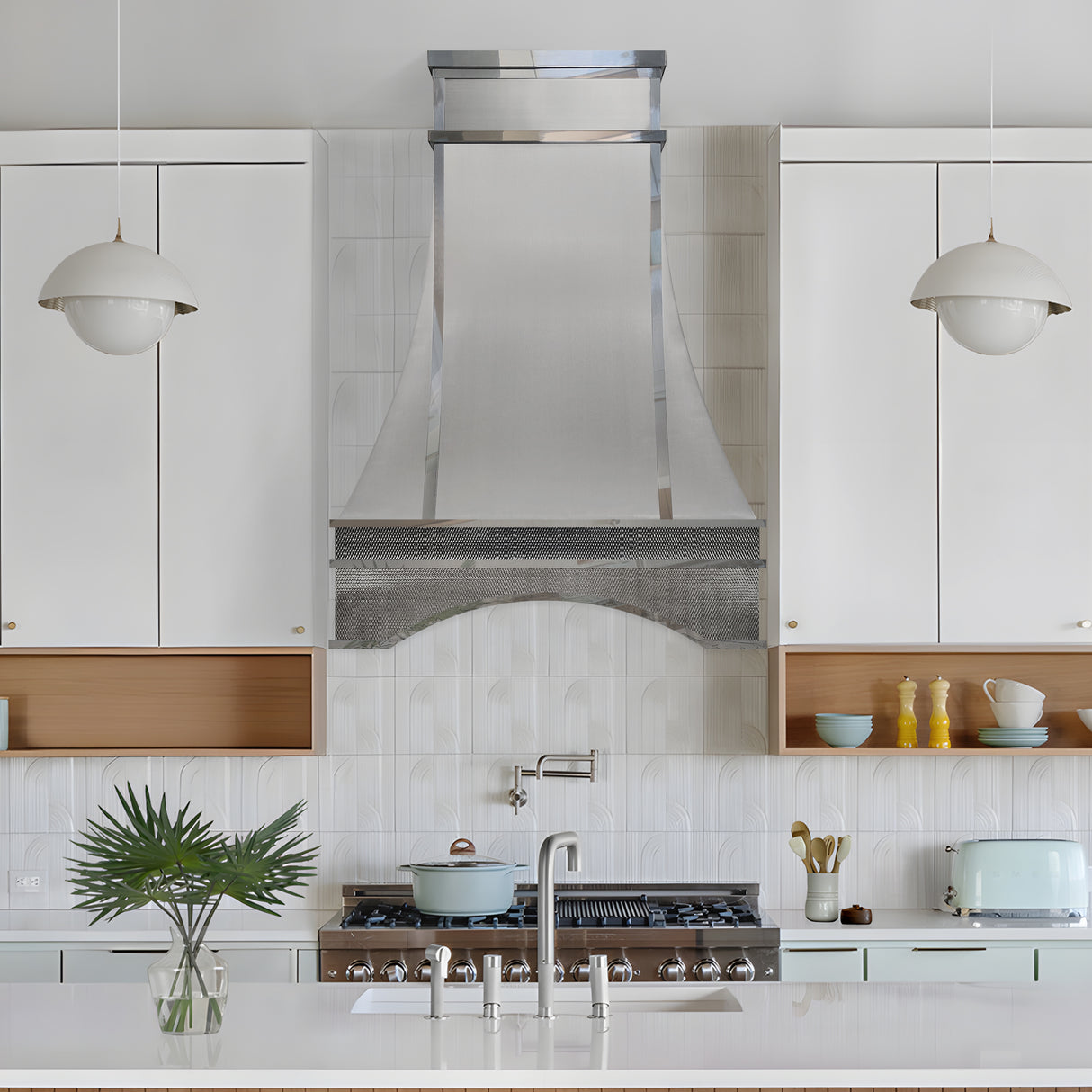 USA Modern Stainless Steel Kitchen Hood with Artisan Apron URHS-176