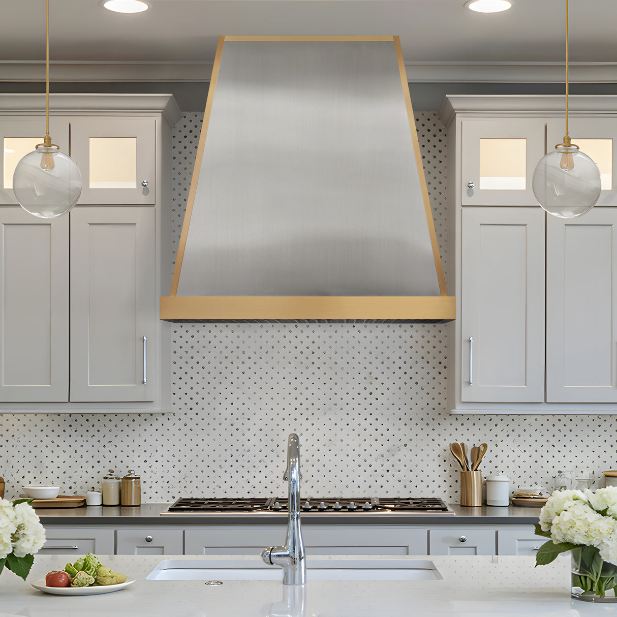USA Modern Stainless Steel Kitchen Hood with Artisan Brass Apron URHS-224